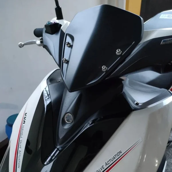 sg-11134201-7rdxy-md5o6t7s3p4wcd.webp Cutting Standard Visor Windshield Windscreen Cowling Clear Smoke Carbon Black